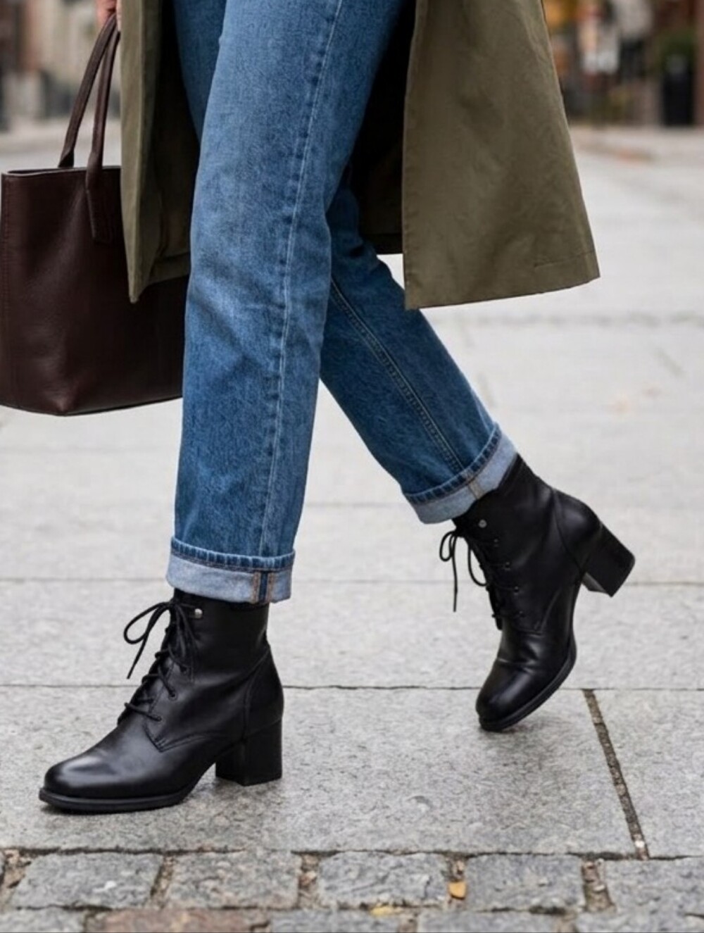 Borelli Johnnie Black Leather Lace Up Ankle Boots Block Heel Women's Size 8